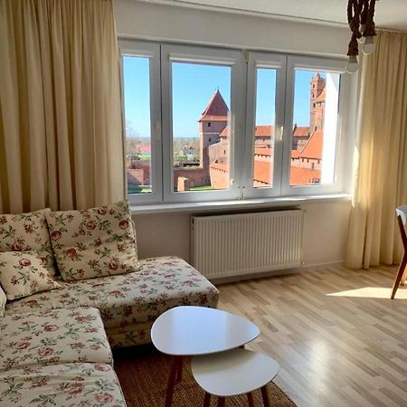 Widok Zamku O Poranku Apartment Malbork Bagian luar foto